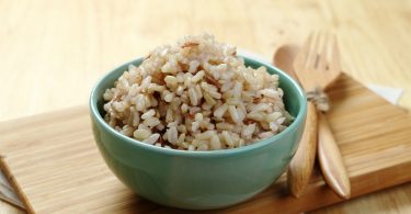 Сколько варить бурый рис в мультиварке и кастрюле?